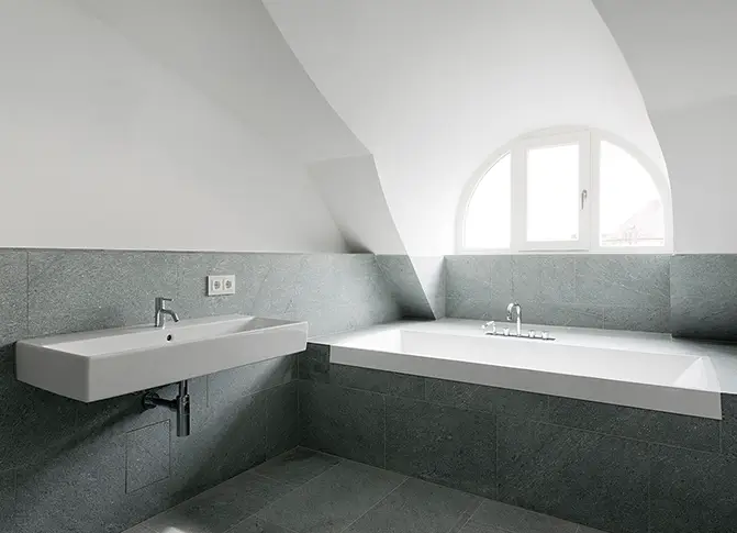 Badezimmer-Platten: Wellness-Atmosphäre